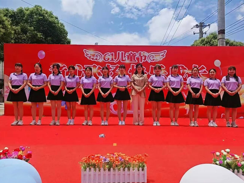 ��ڽְ�������С�����׶�԰