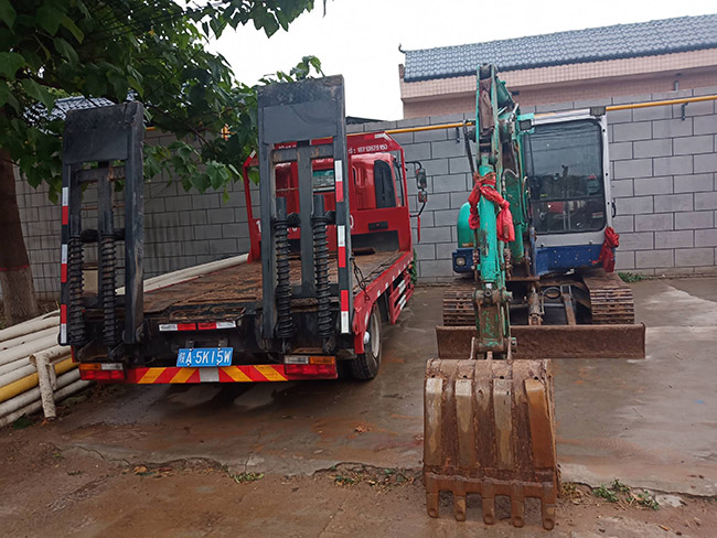 临潼区零口挖掘机,压路机租赁